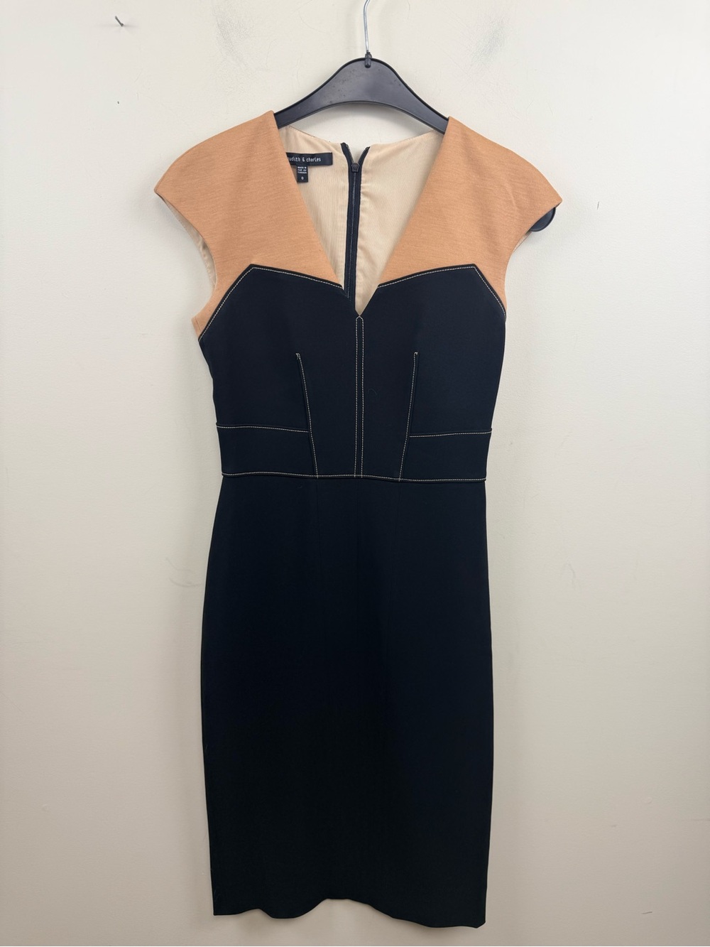 Judith & Charles V neck colour block sheath dress 0
